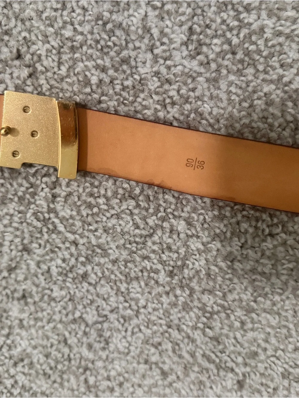 “Pre-loved” Authentic Louis Vuitton Leather Belt with Gold LV Buckle size90/36